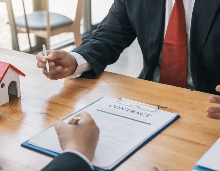 Business people contract. Agreement was signed co-investment business.